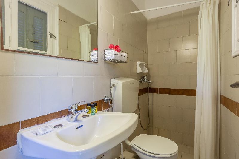 Argo Pension Skiathos Town Ngoại thất bức ảnh
